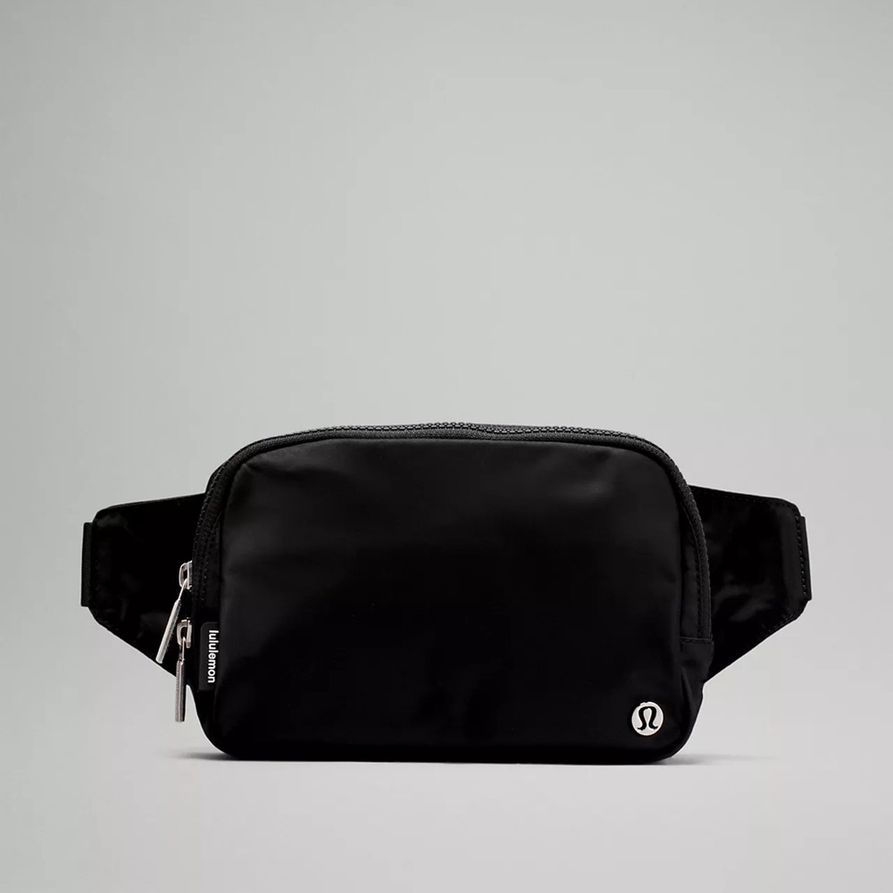 LARGE Lululemon Everywhere Belt Bag- Black